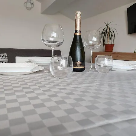 Casa Aurora Apartment *